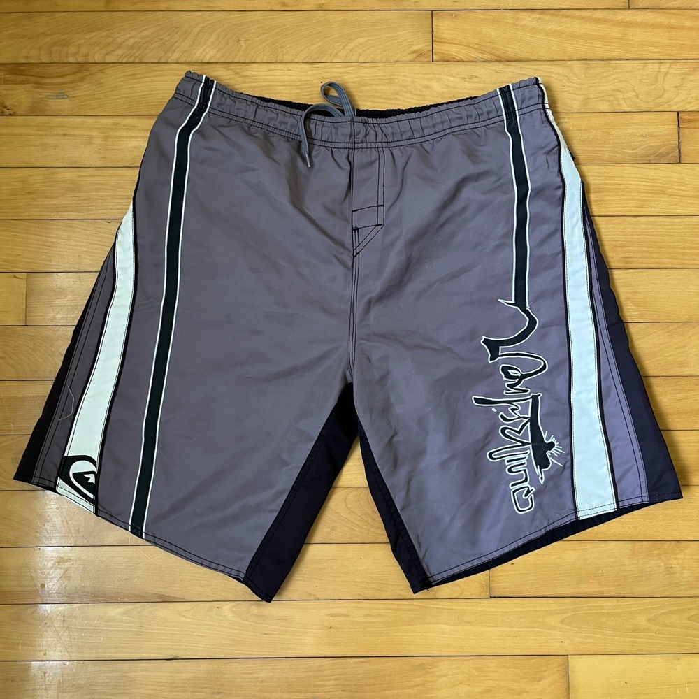 Quiksilver Mens Board Shorts Grey Black Striped Y2K Surf Swim Trunks Size 32